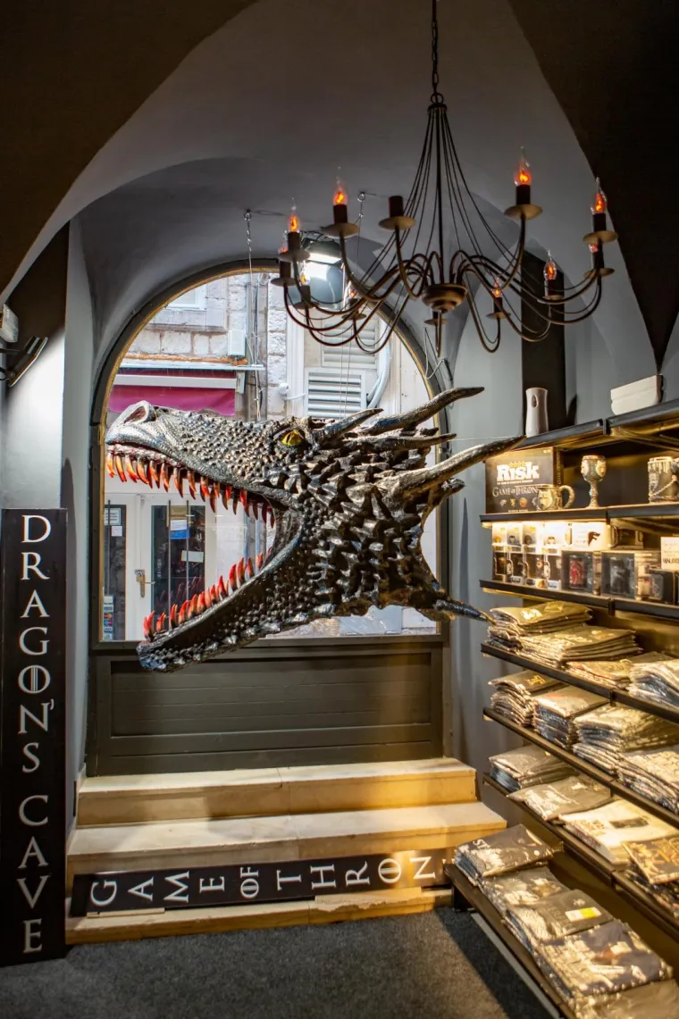 Game of Thrones groznica zatresla Hrvatsku! Bogata ponuda suvenira oduševila Dubrovčane