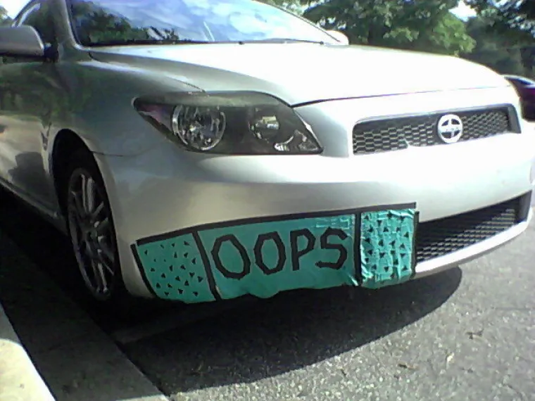 Flasteri, selotejp i umjetnost: 25 najboljih primjera 'alternativnog' popravljanja auta