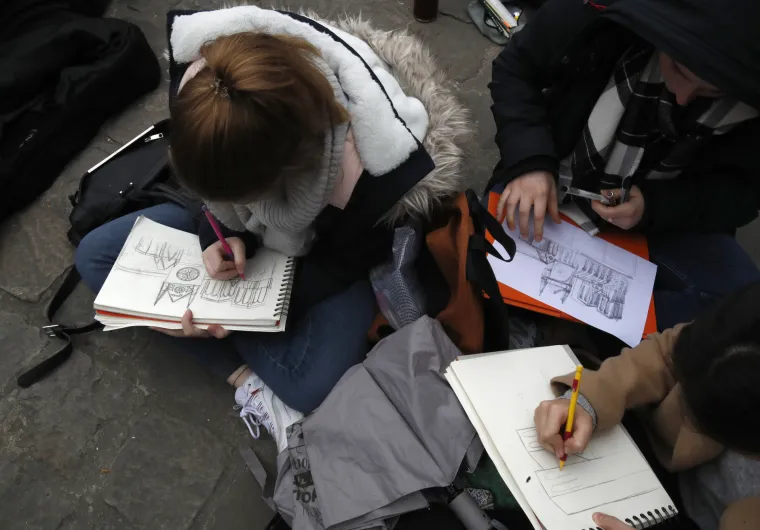 Jutro nakon nezapamćene katastrofe! Zastra&scaron;ujući prozori iz Pariza - ovako danas izgleda Notre Dame