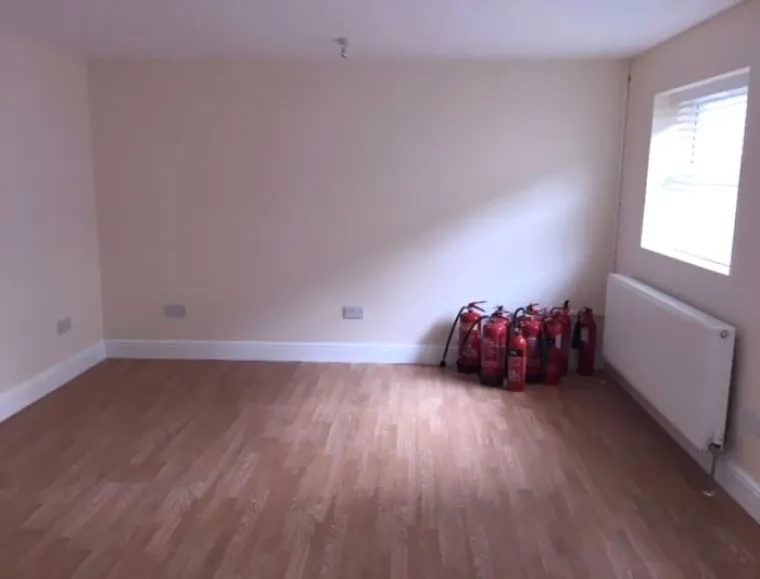 Svaki poku&scaron;aj je dobar poku&scaron;aj?: 25 užasnih slika agenata koji poku&scaron;avaju iznajmiti stanove