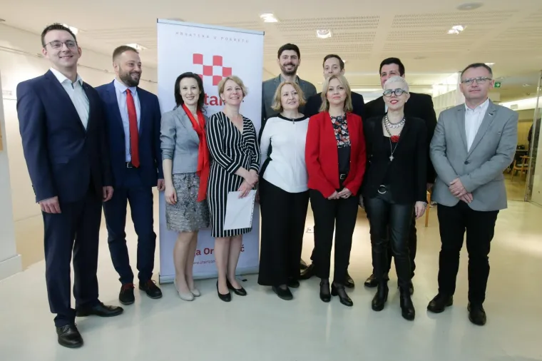 Iznenađujuće nove projekcije rezultata EU izbora: Neovisni za Hrvatsku, Hrast i Start iznad praga!