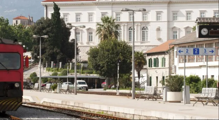 Mjesecima unaprijed rasprodan: Luksuzne sobe se ogla&scaron;avaju na Bookingu, a hotel Villa Harmony jo&scaron; u skelama