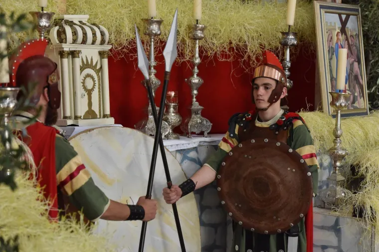 ČUVARI ISUSOVA GROBA I OVE GODINE OBAVLJAJU SVOJU SLUŽBU: Vodičke žudije tijekom godina nailazili su na niz nedaća