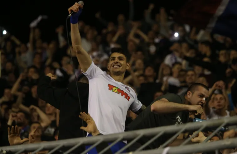 SKINI SE STANKO, ILI MOŽDA IPAK NE: Ono kad Jurić 'vodi' navijanje Torcidi