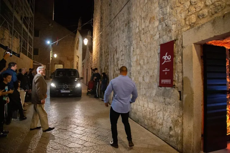 Odmor sa stilom: Ronaldo i Georgina &scaron;etali Lopudom, pa večer proveli u poznatom restoranu