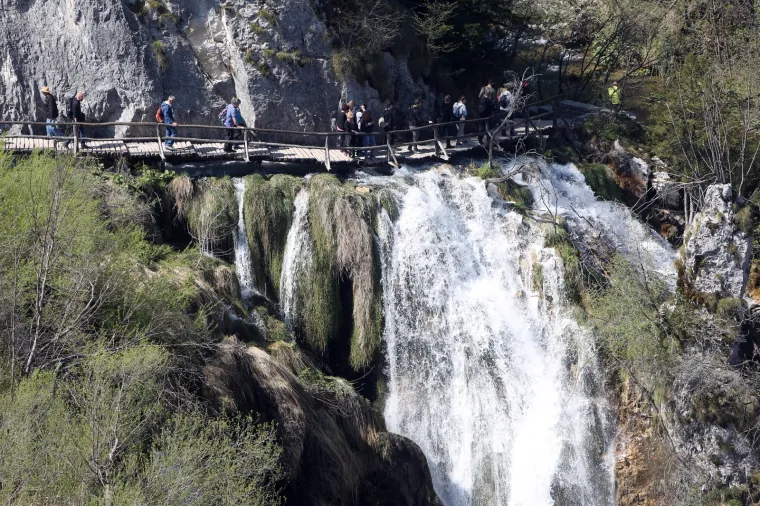 Iskoristite lijepo vrijeme i posjetite NP Plitvice: Ulaznice su ovaj tjedan znatno jeftinije, ali postoji 'kvaka'