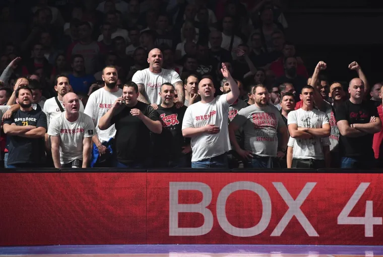 PRIZORI KOJE NEMAJU BA&Scaron; PUNO VEZE SA SPORTOM: Je li ovo ko&scaron;arka&scaron;ka utakmica ili ratno stanje?