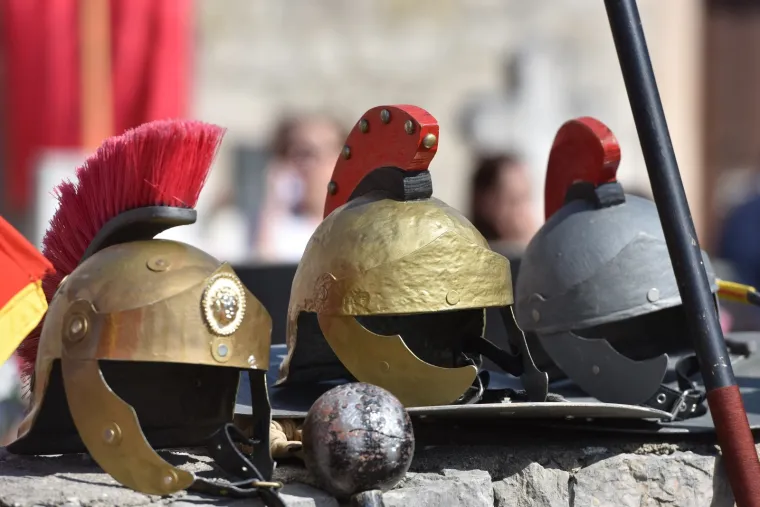 ČUVARI KRISTOVA GROBA U OKLAJU: Tradicionalni festival okupio žudije iz 34 župe