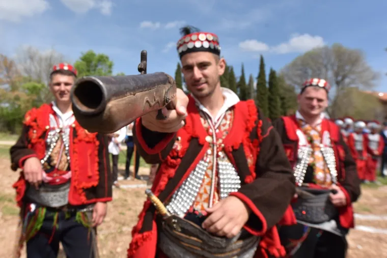 ČUVARI KRISTOVA GROBA U OKLAJU: Tradicionalni festival okupio žudije iz 34 župe