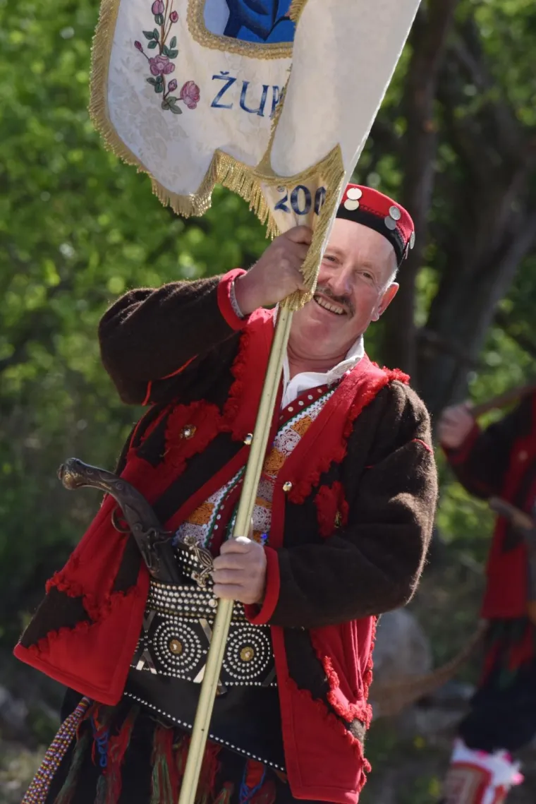 ČUVARI KRISTOVA GROBA U OKLAJU: Tradicionalni festival okupio žudije iz 34 župe