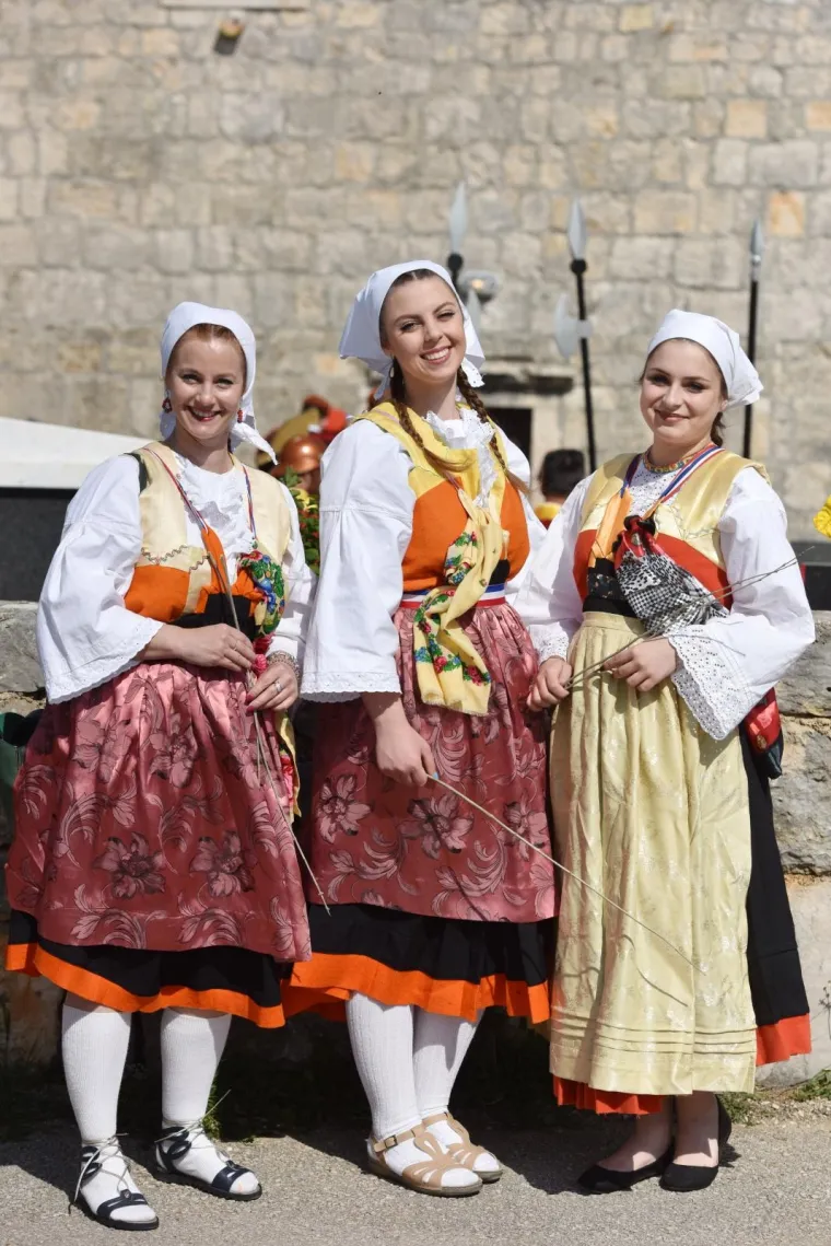 ČUVARI KRISTOVA GROBA U OKLAJU: Tradicionalni festival okupio žudije iz 34 župe