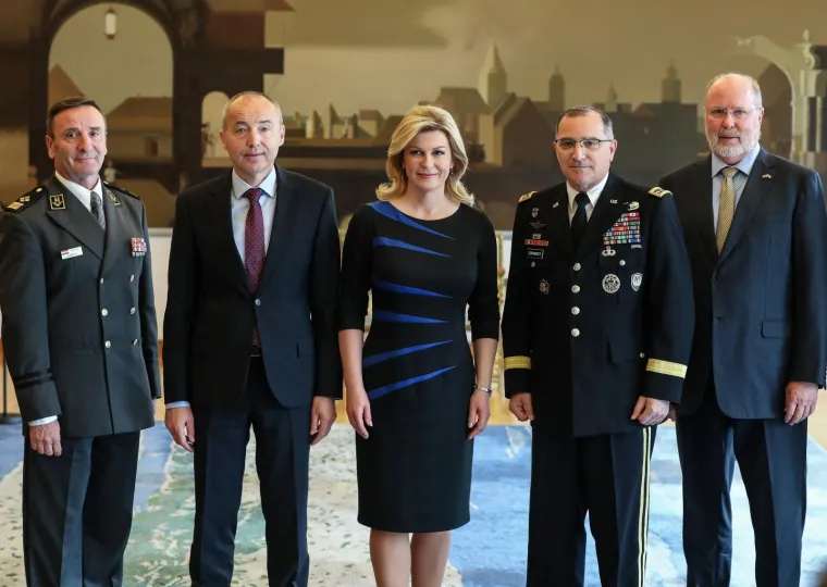 Predsjednica odlikovala glavnog američkog generala u Europi: 'On je iskreni prijatelj Hrvatske'