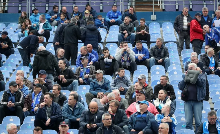 NAVIJAČI BOJKOTIRAJU MODRE: Dinamo igra polufinale Kupa, a na Maksimiru tribine gotovo prazne