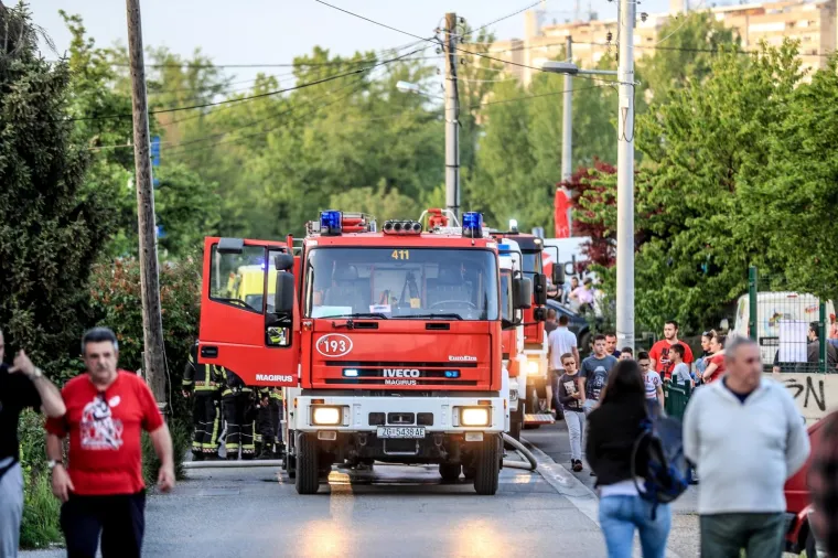 Gorjela kuća u Klari: Susjedi iz požara izvukli nepokretnu ženu
