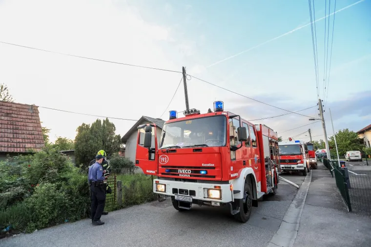 Gorjela kuća u Klari: Susjedi iz požara izvukli nepokretnu ženu