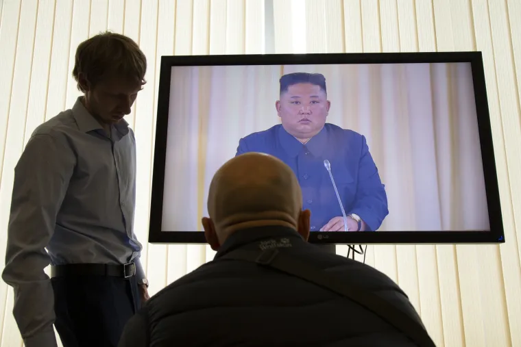 Vidno raspoloženi Putin poželio dobrodošlicu Kim Jong-Unu: 'Drago mi je vidjeti vas ovdje'