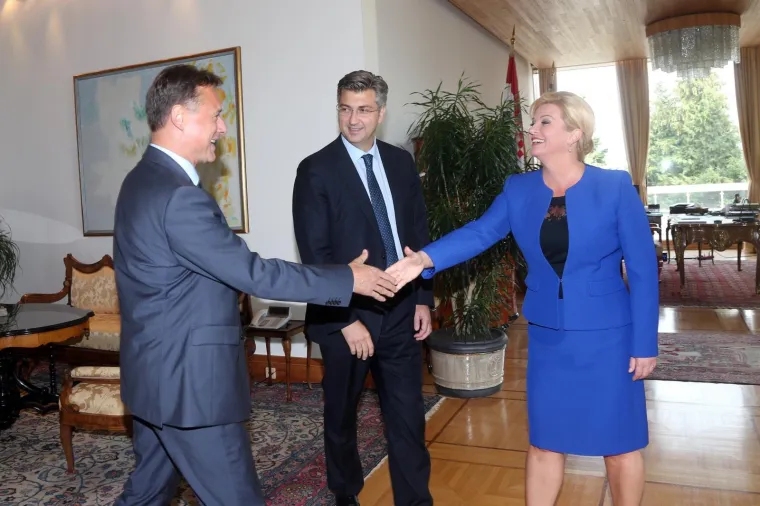 U rujnu 2016. na Pantovčak predsjednici, premijer je stigao sa svojim budućim potpredsjednicima. Gordan Jandroković jo&scaron; je uvijek na toj poziciji