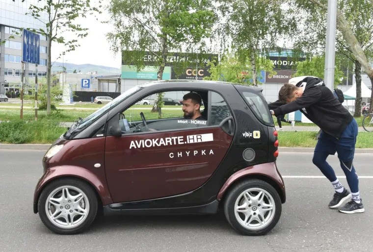 U lovu na Guinnesov rekord: Tomislav će gurati auto 100 kilometara