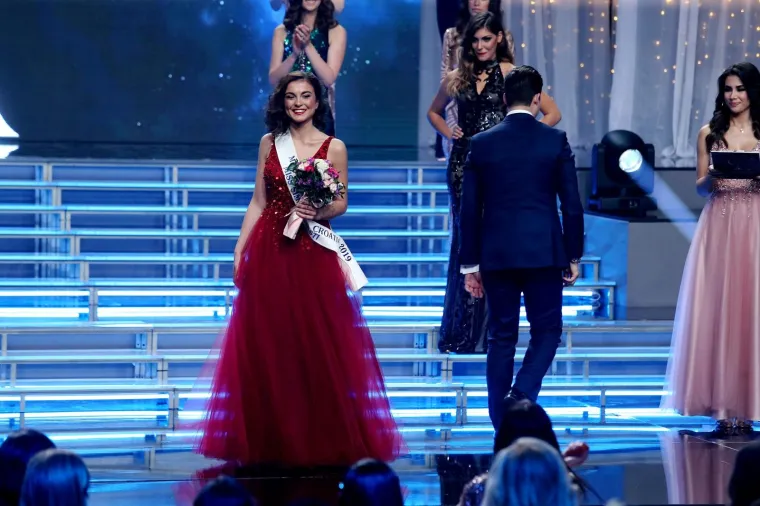 OVO JE NOVA HRVATSKA MISS UNIVERSE: Prelijepa Korčulanka očarala žiri
