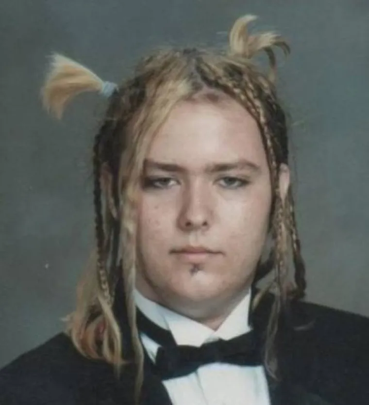 Ljudi su u tinejdžerskim godinama obično i najranjiviji, ali i najviše otvoreni eksperimentiranju. Neki od njihovih propalih eksperimenata kasnije im se obiju o glavu, a neke od njih podijelili su na društvenim mrežama. Kako su se ovi klinci obrukali, a onda i dobro nasmijali na svoj račun, provjerite u nastavku.