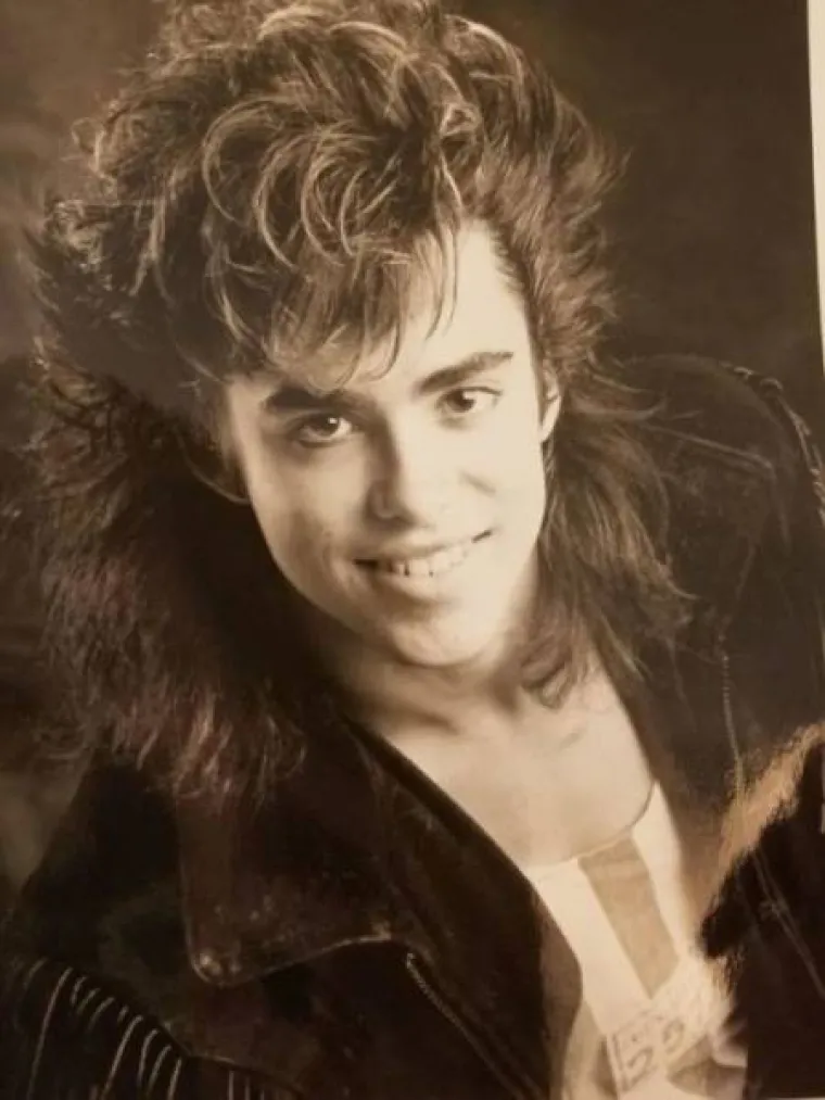 TINEJDŽERSKE GODINE SU IM TEŠKO PALE: Pokušali se pronaći, a danas samo žele sakriti prizore iz tih godina