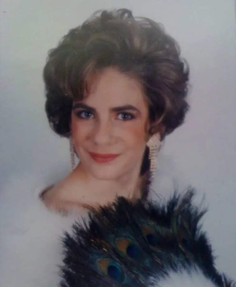 TINEJDŽERSKE GODINE SU IM TE&Scaron;KO PALE: Poku&scaron;ali se pronaći, a danas samo žele sakriti prizore iz tih godina