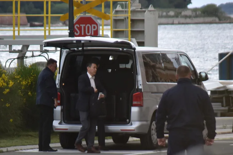 U popodnevnim satima predstavnici tvrtke China Shipbuilding Industry Corporationa (CSIC) stigli su u pulsko brodogradiliste Uljanik