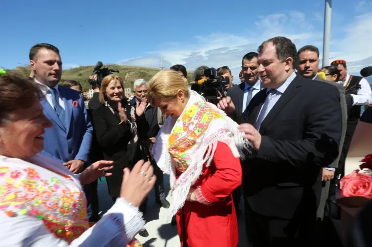 Predsjednica i Jakov na turneji: Danas su u obilasku otoka Lo&scaron;inj, Susak, Vele Srakane i Unija