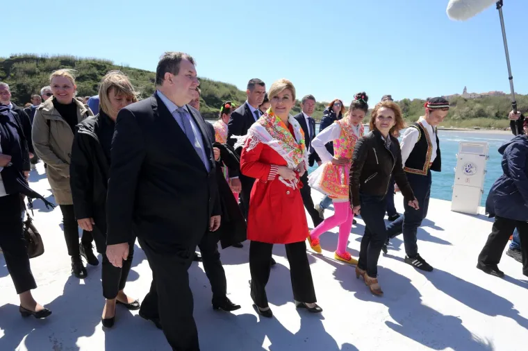 Predsjednica i Jakov na turneji: Danas su u obilasku otoka Lo&scaron;inj, Susak, Vele Srakane i Unija