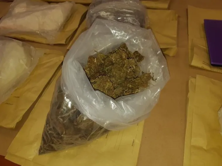 Velika policijska akcija u Vukovaru: As na&scaron;ao drogu skrivenu u bačvi