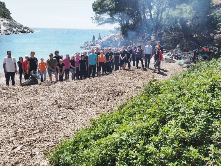 Eko aktivisti čistili plažu na Mljetu: Žalosno je kako ljudi uništavaju prirodu
