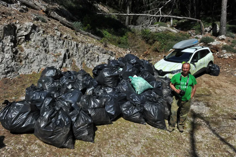 Eko aktivisti čistili plažu na Mljetu: Žalosno je kako ljudi uništavaju prirodu