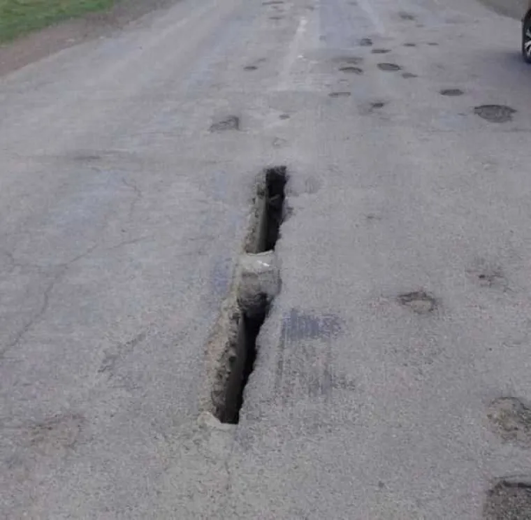 RUSKE CESTE PUNE SU ZAMKI ZA VOZAČE: Ovo je čisti horor, možete zaglaviti na svakom koraku