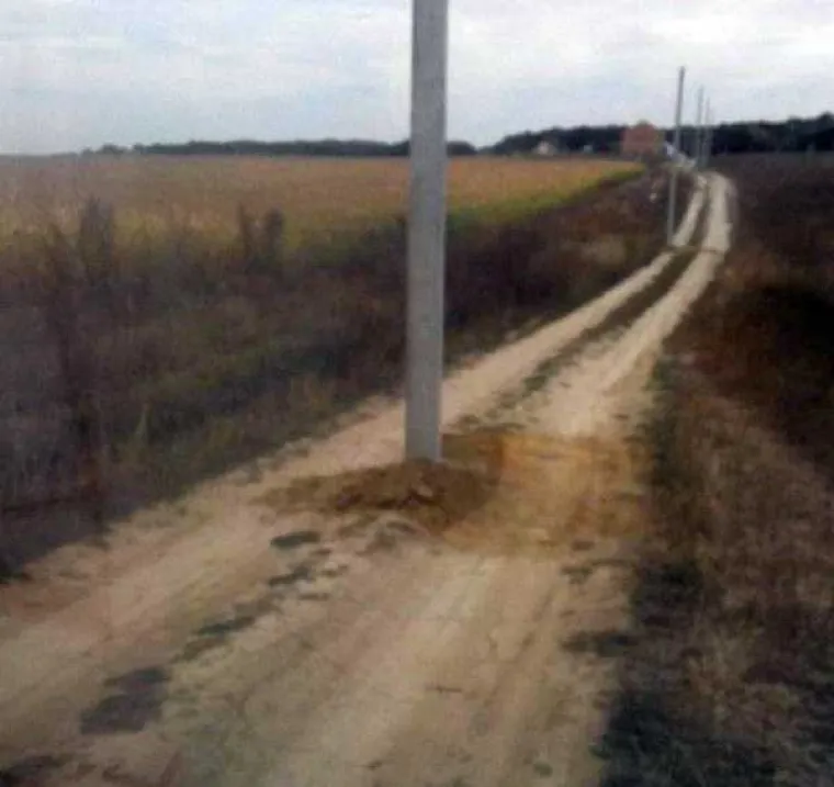 RUSKE CESTE PUNE SU ZAMKI ZA VOZAČE: Ovo je čisti horor, možete zaglaviti na svakom koraku