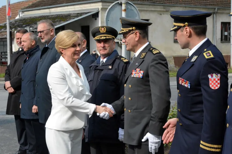 Je li bilo primjereno? Grabar-Kitarović iznenadila izdanjem na obljetnici Bljeska. A onda se ipak predomislila...