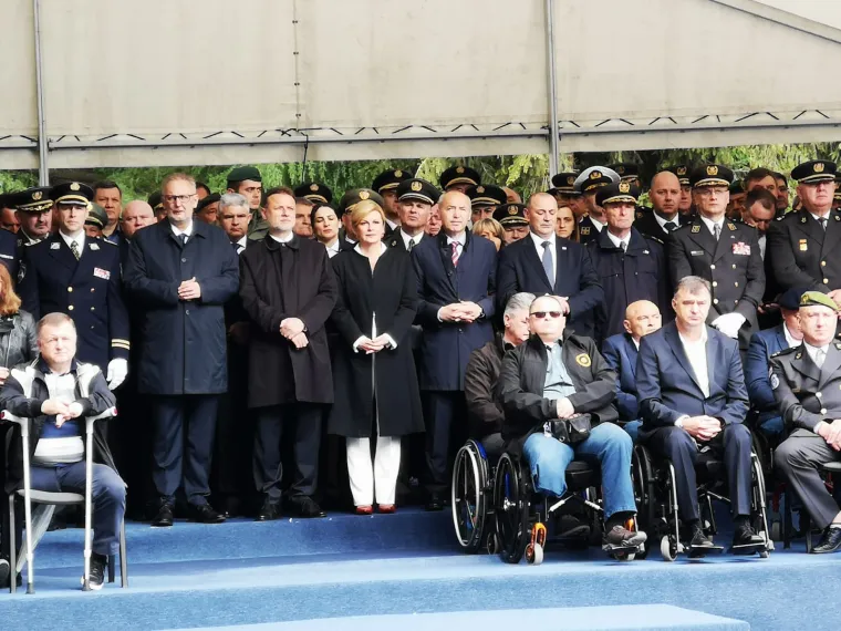 Je li bilo primjereno? Grabar-Kitarović iznenadila izdanjem na obljetnici Bljeska. A onda se ipak predomislila...