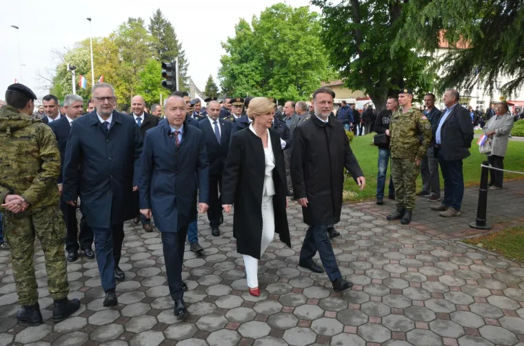 Je li bilo primjereno? Grabar-Kitarović iznenadila izdanjem na obljetnici Bljeska. A onda se ipak predomislila...