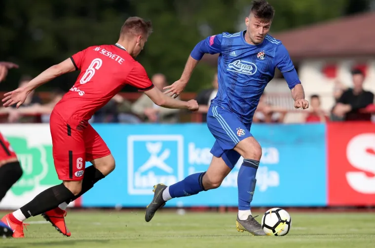 NAPETO JE BILO U SESVETAMA IZMEĐU PRIJATELJSKIH KLUBOVA: Sudac isključio dvojicu igrača