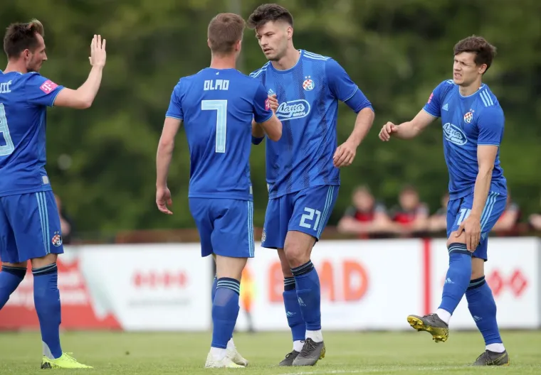 NAPETO JE BILO U SESVETAMA IZMEĐU PRIJATELJSKIH KLUBOVA: Sudac isključio dvojicu igrača