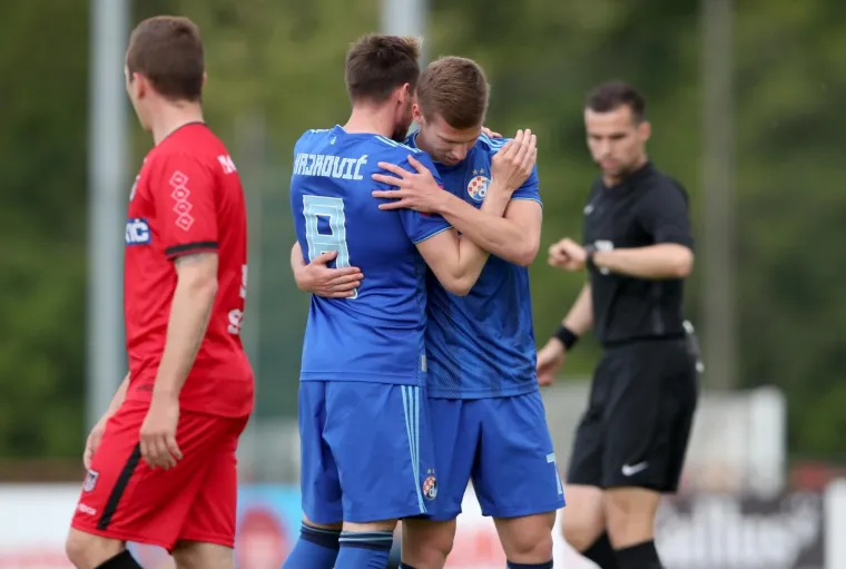 NAPETO JE BILO U SESVETAMA IZMEĐU PRIJATELJSKIH KLUBOVA: Sudac isključio dvojicu igrača