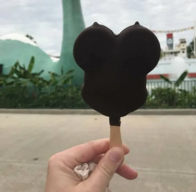 PRLJAVI UMOVI NE MOGU ODOLJETI OVIM PRIZORIMA: Neki vide samo perverzije, jeste li i vi među njima?