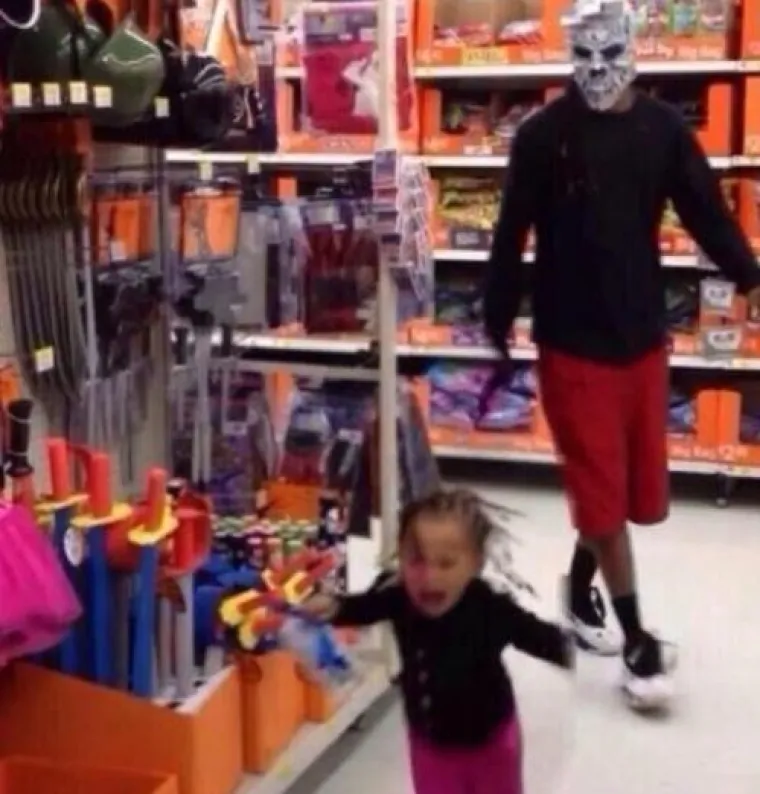 20 urnebesnih, ali i uznemirujućih poteza roditelja koji će sve napraviti za dobru fotku