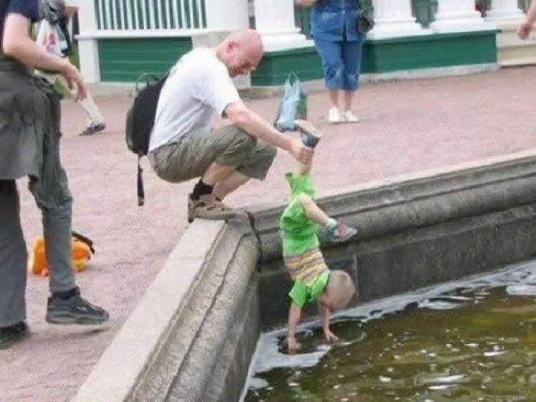 20 urnebesnih, ali i uznemirujućih poteza roditelja koji će sve napraviti za dobru fotku