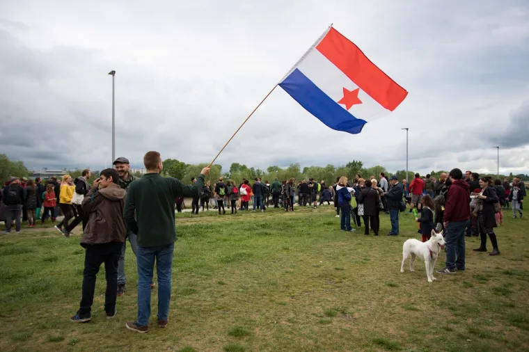 Ovako je proslavljena obljetnica oslobođenja Zagreba: Vijorila se zastava s crvenom zvijezdom petokrakom!