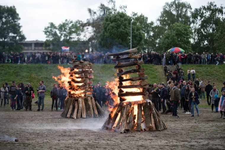 Ovako je proslavljena obljetnica oslobođenja Zagreba: Vijorila se zastava s crvenom zvijezdom petokrakom!