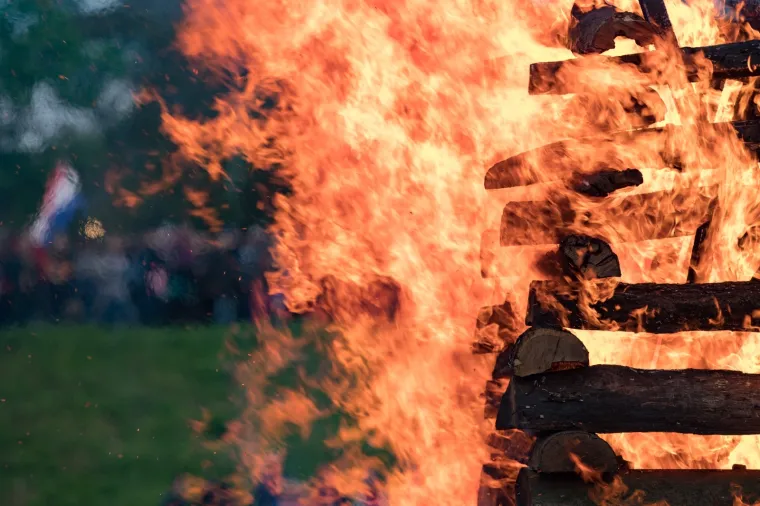 Ovako je proslavljena obljetnica oslobođenja Zagreba: Vijorila se zastava s crvenom zvijezdom petokrakom!