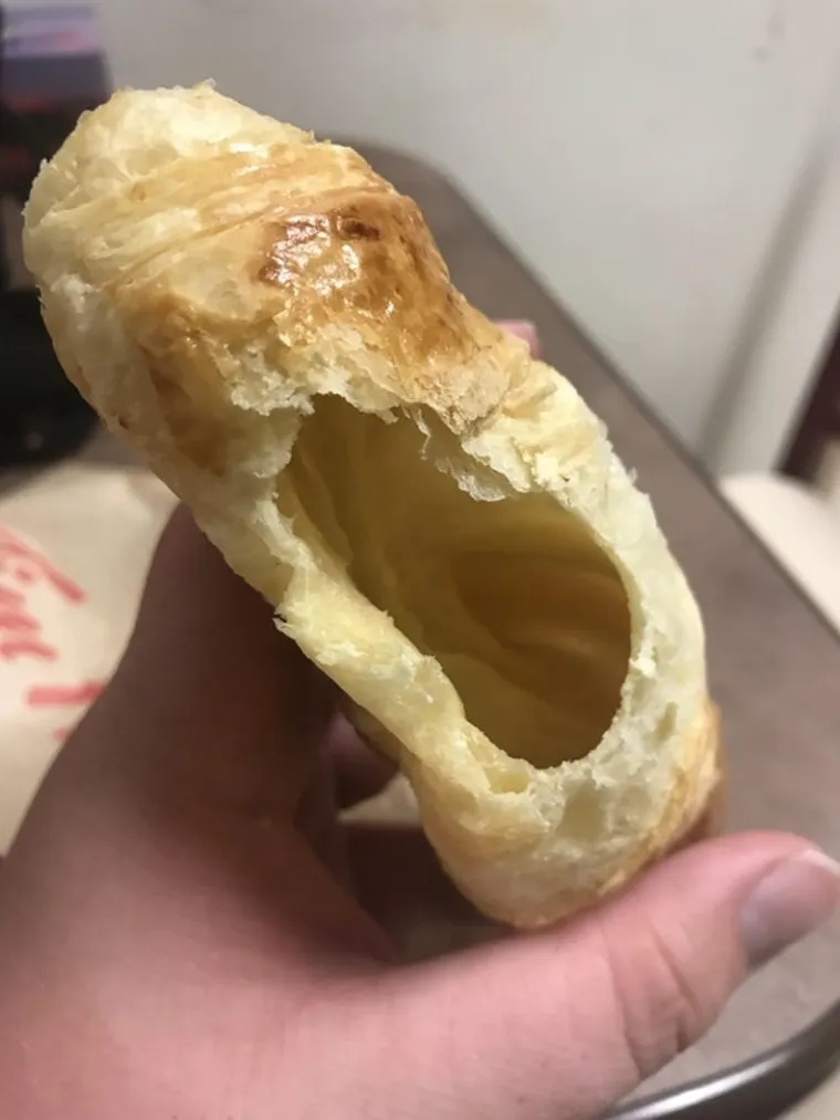 BOLJE DA SU OSTALI U KREVETU: Tog im dana ništa nije išlo od ruke, ali barem im je ostao smisao za humor