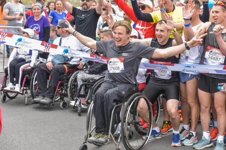 Ovo je najpozitivnija utrka na svijetu! 9000 ljudi trčalo je u Zadru za one koji ne mogu