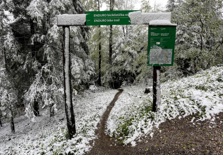 Pogledajte kako izgleda kada snijeg zabijeli Sljeme u svibnju!