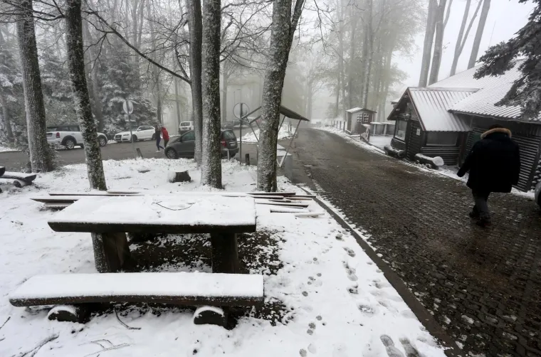 SNIJEG ZABIJELIO SLJEME I MEDVEDNICU: Nitko nije očekivao da ćemo ovako bajkovite prizore doživjeti u svibnju